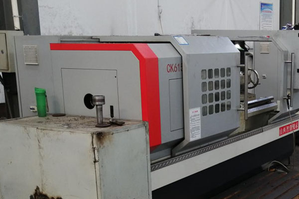 7-CNC milling machine1