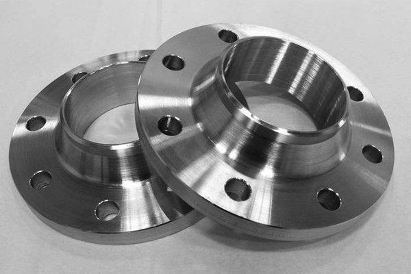 Inadequate flange rigidity can lead to excessive warping and deformation